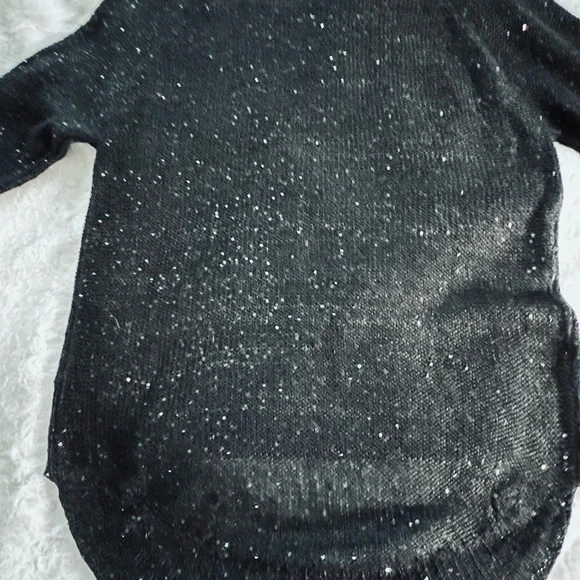 Agaci Women's Black Sweater with Gold Chain Detail and Sequins. Brand new NWOT - Picture 4 of 6